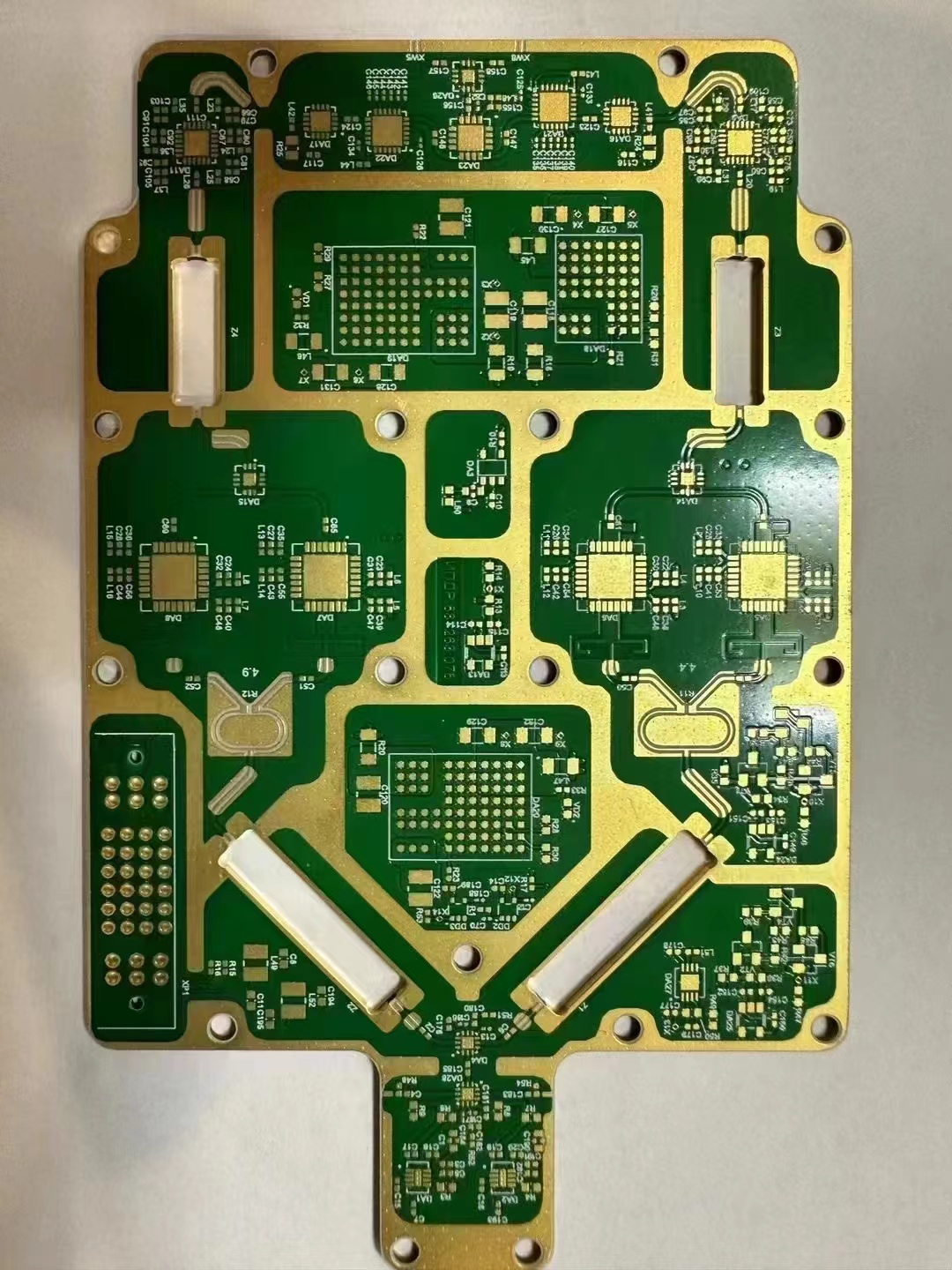 PCB线路板打样：快速验证产品设计的关键环节
